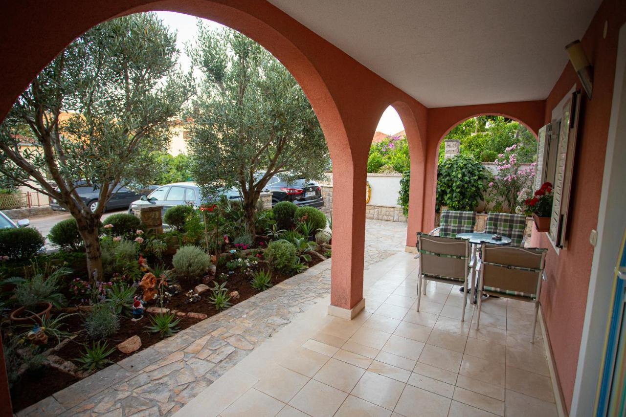 Apartments Ljubo 斯塔里格勒 外观 照片