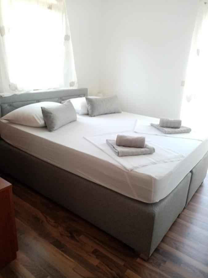 Apartments Ljubo 斯塔里格勒 外观 照片